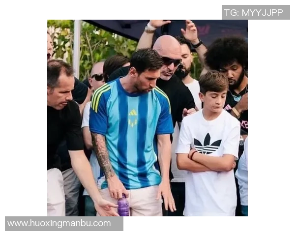 与王子同框的足球明星们的精彩瞬间回顾与背后的故事分享