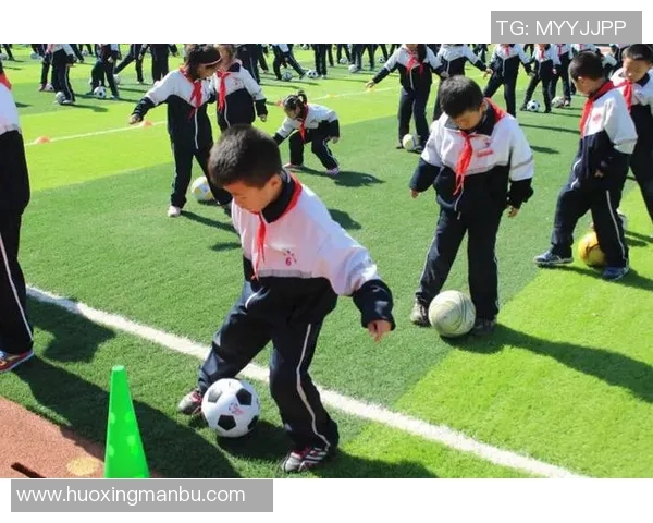 重庆方言解读足球明星风采带你领略不一样的绿茵传奇